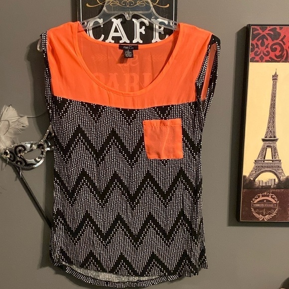 Rue 21 sleeveless top Size small - Picture 1 of 3